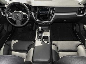Volvo  B4 AWD Plus Kamera LED