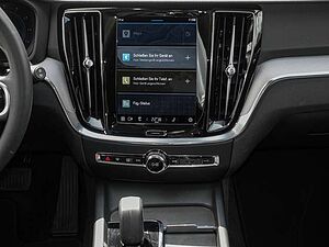 Volvo  B4 AWD Plus Kamera LED
