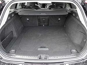 Volvo  B4 AWD Plus Kamera LED