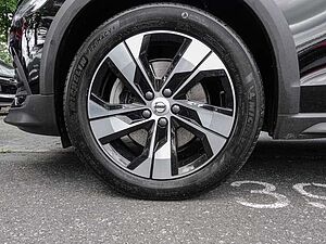 Volvo  B4 AWD Plus Kamera LED