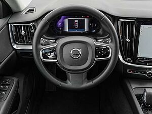 Volvo  B4 AWD Plus 'Pano LED