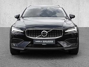 Volvo  B4 AWD Plus 'Pano LED