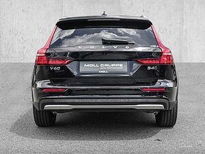 Volvo  B4 AWD Plus 'Pano LED