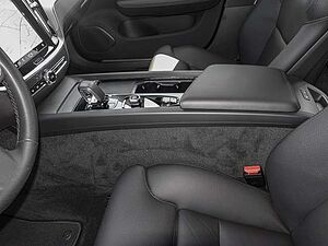 Volvo  B4 AWD Plus LED 4xShz