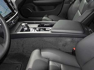 Volvo  B4 AWD Plus LED 360Grad