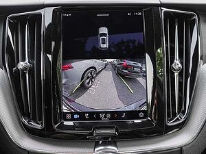 Volvo  B4 2WD Plus Dark EL. HECK Pano LED