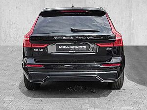 Volvo  B4 2WD Plus Dark EL. HECK Pano LED