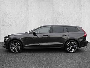Volvo  B4 AWD Plus MATRIX  Harman/Kardon