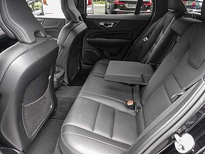 Volvo  B4 (Diesel) AWD Plus LED Kamera
