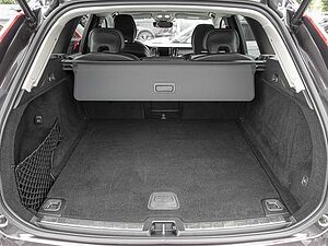 Volvo  B4 AWD Plus Dark MATRIX ACC AUT EL. HECK KAM