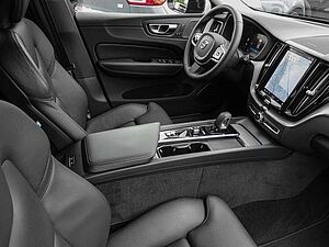 Volvo  B4 AWD Plus Dark MATRIX ACC AUT EL. HECK KAM