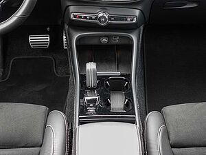 Volvo  T4 TwinEng 2WD R-Design Plug-In