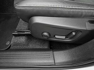 Volvo  T4 TwinEng 2WD R-Design Plug-In