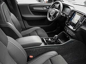 Volvo  T4 TwinEng 2WD R-Design Plug-In