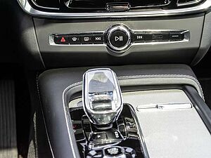 Volvo  B5 AWD Ultimate Pano LED