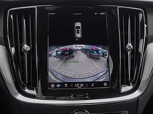 Volvo  B4 AWD Plus LED