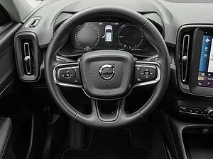 Volvo  T4 2WD Essential Plug-In LED Kamera
