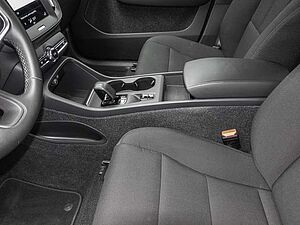 Volvo  T4 2WD Essential Plug-In LED Kamera
