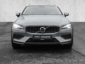 Volvo  B4 AWD Plus 4xSHZ ACC LED