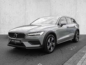Volvo  B4 AWD Plus 4xSHZ ACC