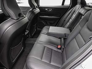 Volvo  B4 AWD Plus 4xSHZ LED Kamera