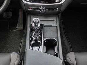 Volvo  B4 AWD Plus Sthz. Harman/Kardon LED