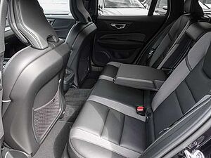 Volvo  B4 AWD Plus Sthz. Harman/Kardon LED