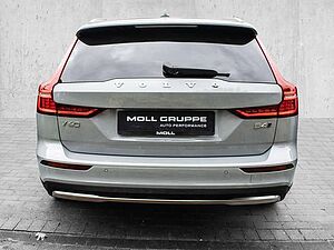 Volvo  B4 AWD Plus ACC  Pano LED