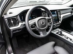 Volvo  B4 AWD Plus ACC  Pano LED