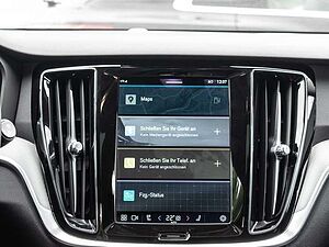Volvo  B4 AWD Plus ACC  Pano LED