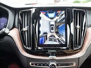 Volvo  B4 AWD Plus Dark AHK Pano Harman/Kardon