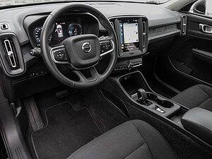 Volvo  T4 2WD Essential Plug-In LED Kamera