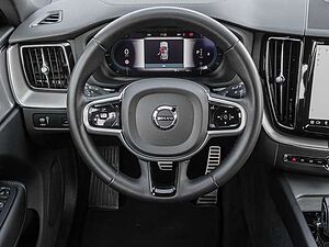 Volvo  B4 AWD R-Design ACC B&W 360Grad