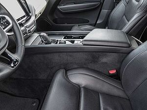 Volvo  B4 AWD R-Design ACC B&W 360Grad