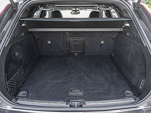 Volvo  B4 AWD R-Design ACC B&W 360Grad