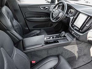 Volvo  B4 AWD R-Design ACC B&W 360Grad