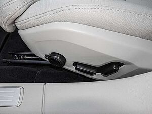 Volvo  B4 AWD Plus Pano LED 360Grad