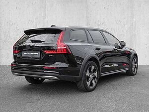 Volvo  B4 AWD Plus Pano Harman/Kardon 360Grad
