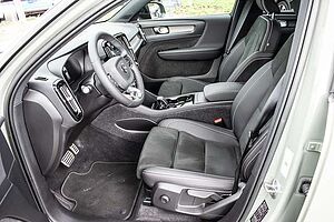 Volvo  P8 Pure Electric 2WD Plus Recharge ACC AUT