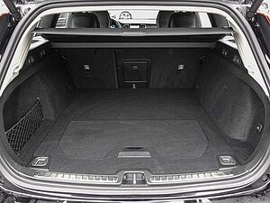 Volvo  V 60 B4 Core 4xSHZ AHK EL. HECK
