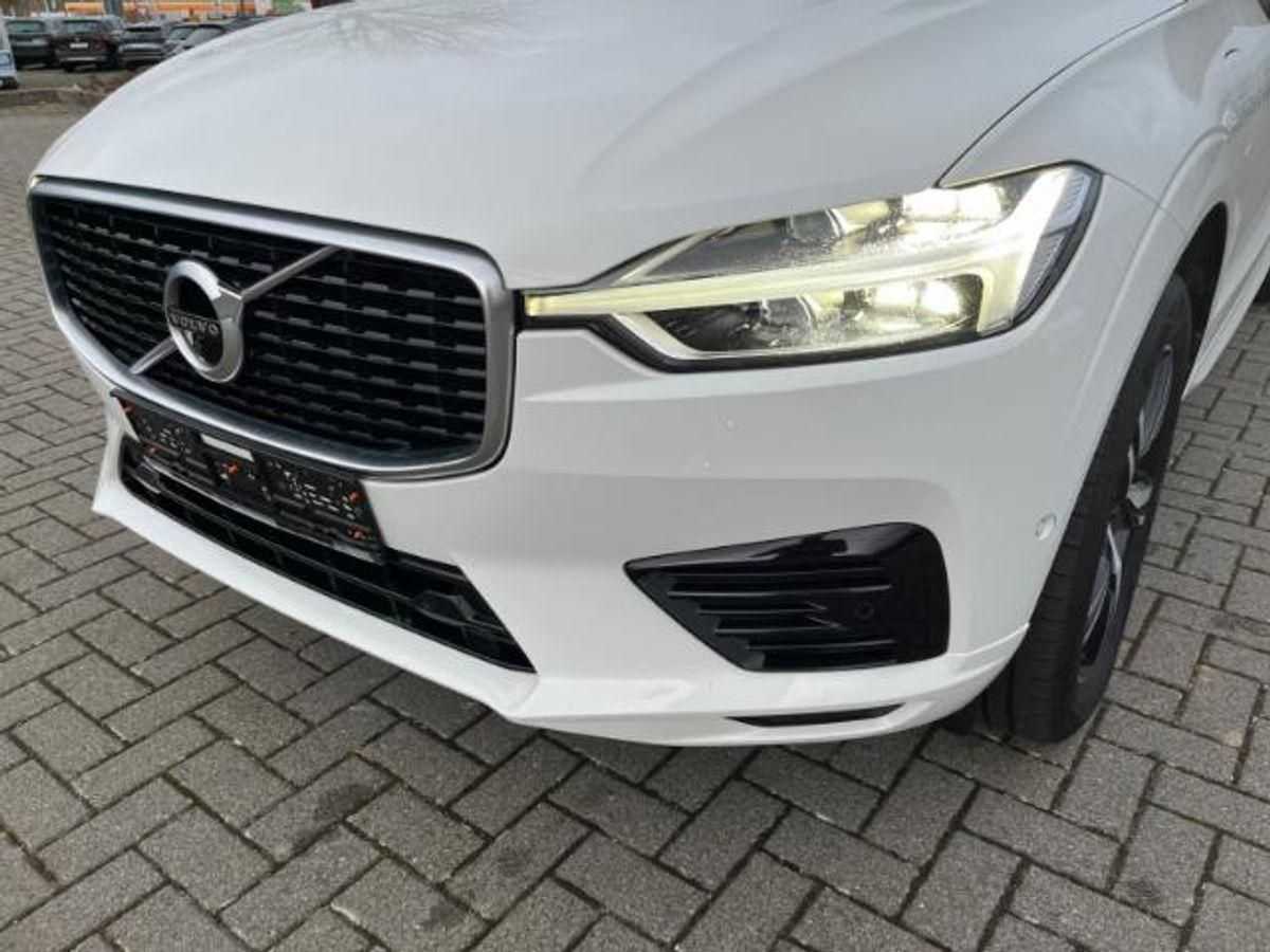 Volvo  R Design T8 AWD PHEV AHK Panorama uvm.