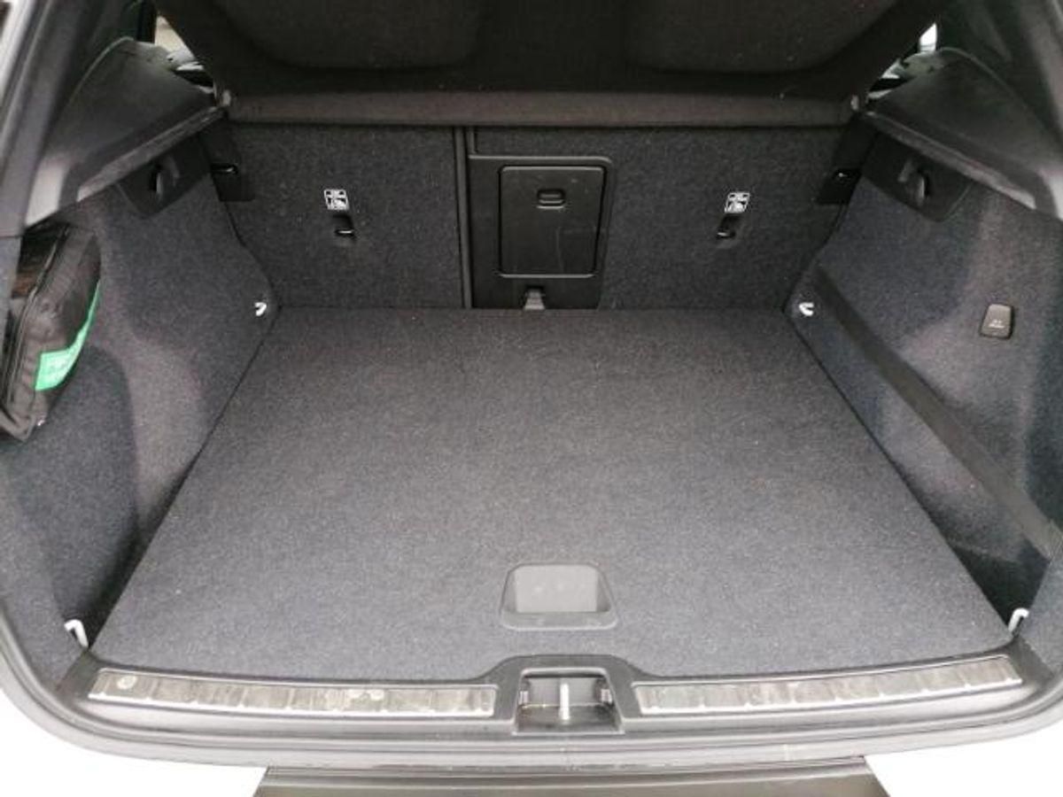 Volvo  R Design Recharge Plug-In Hybrid 2WD T5 Twin Eng