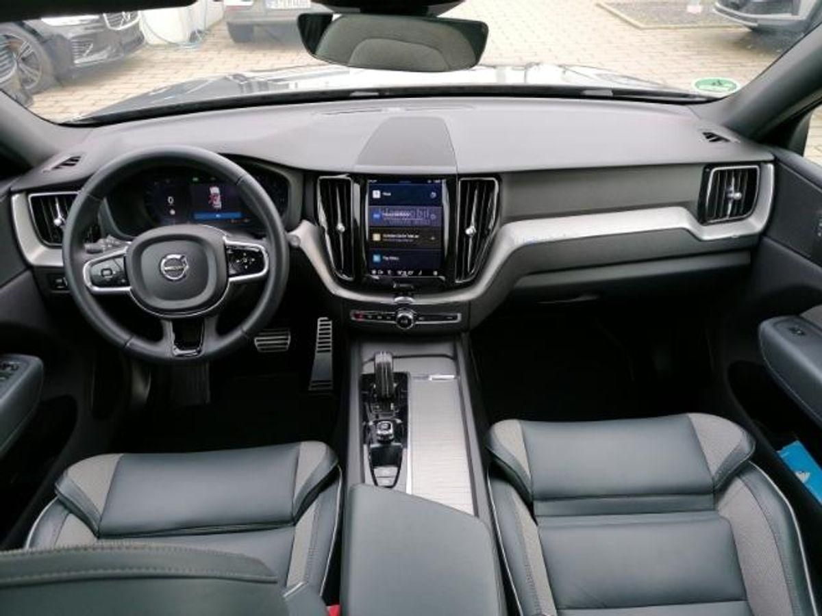 Volvo  R Design 2WD B4 Benzin EU6d StandHZG Leder Pano
