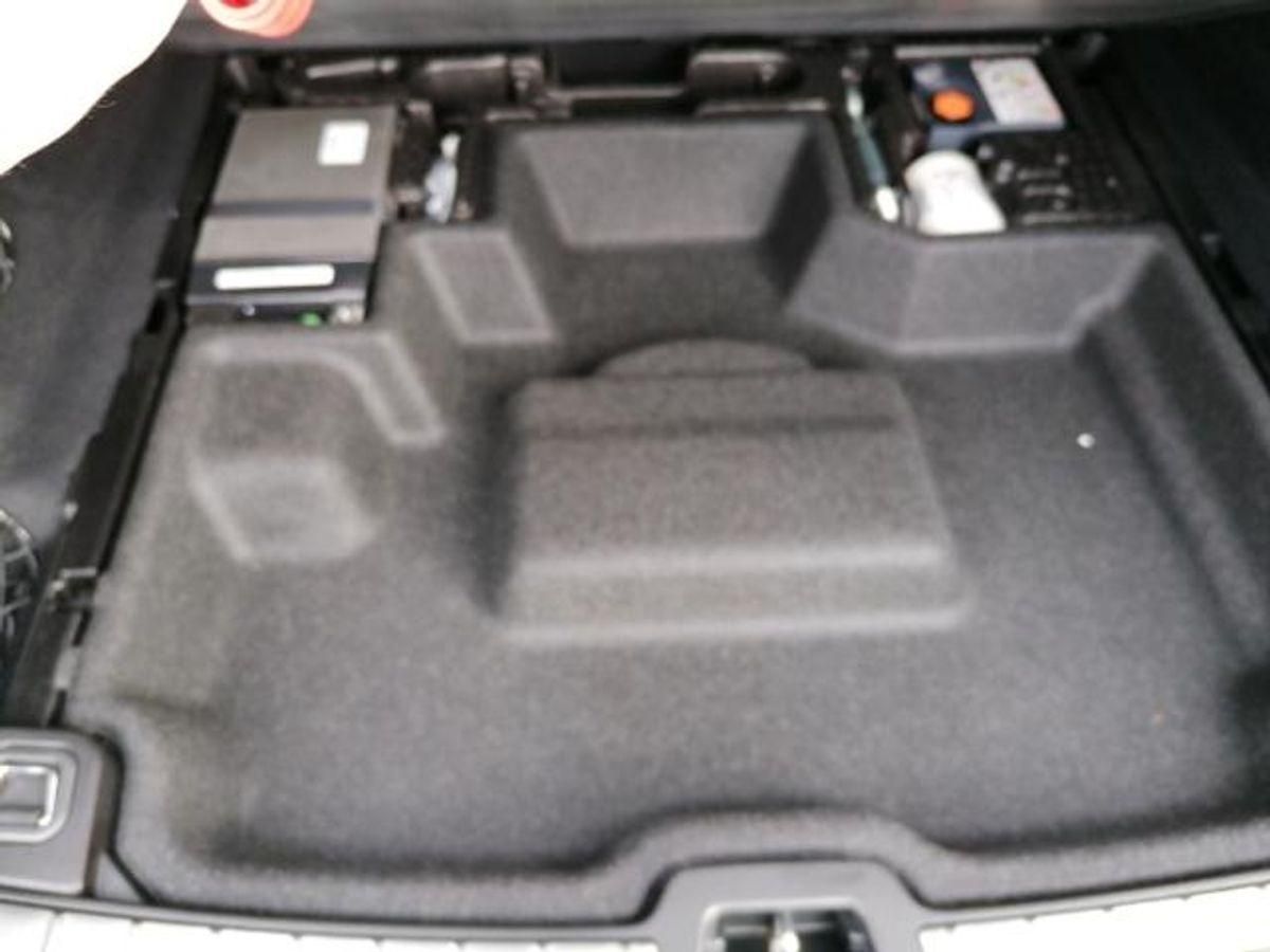 Volvo  R Design 2WD B4 Benzin EU6d StandHZG Leder Pano