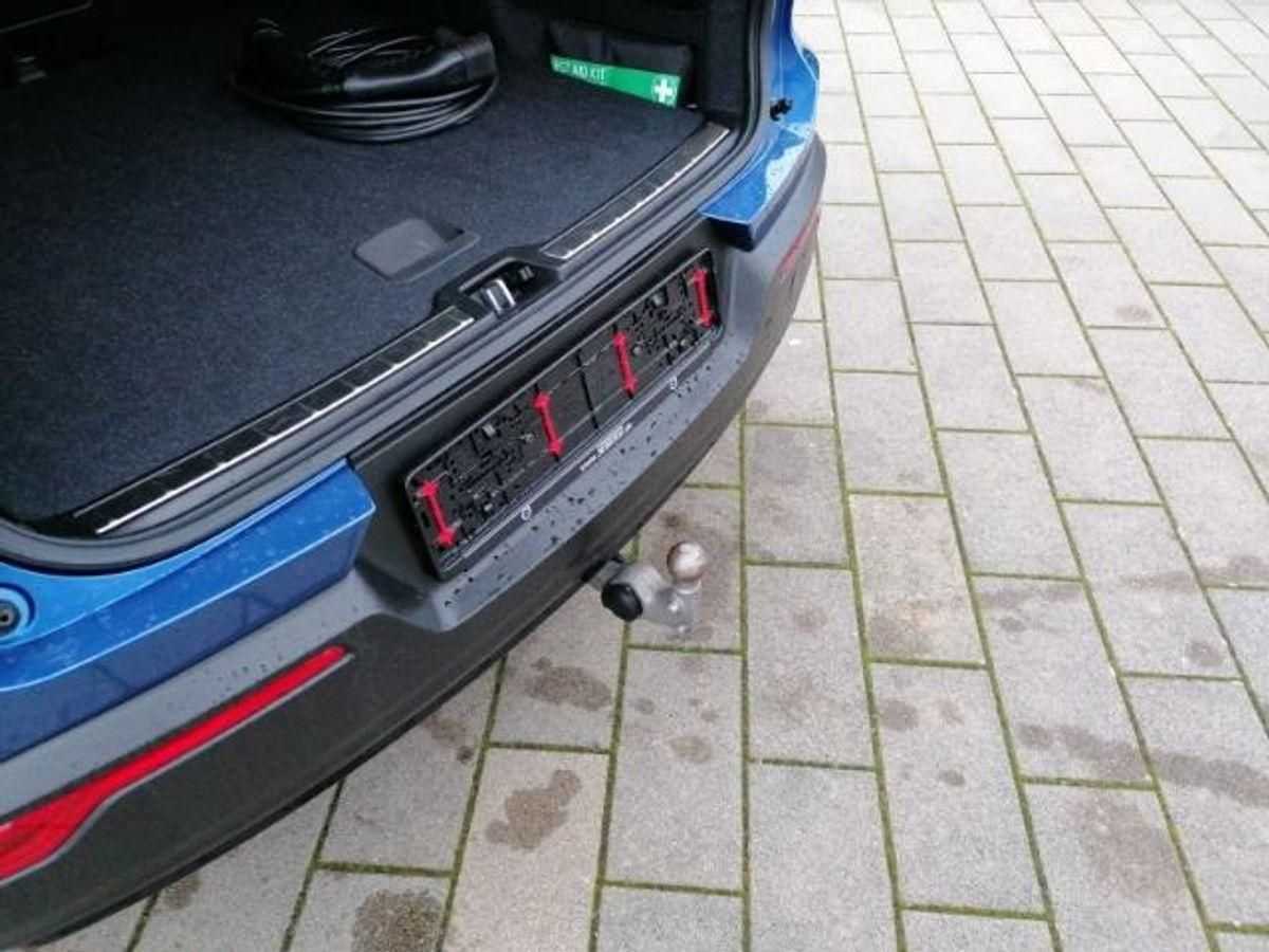Volvo  R Design Recharge Plug-In Hybrid 2WD T5 Twin Eng
