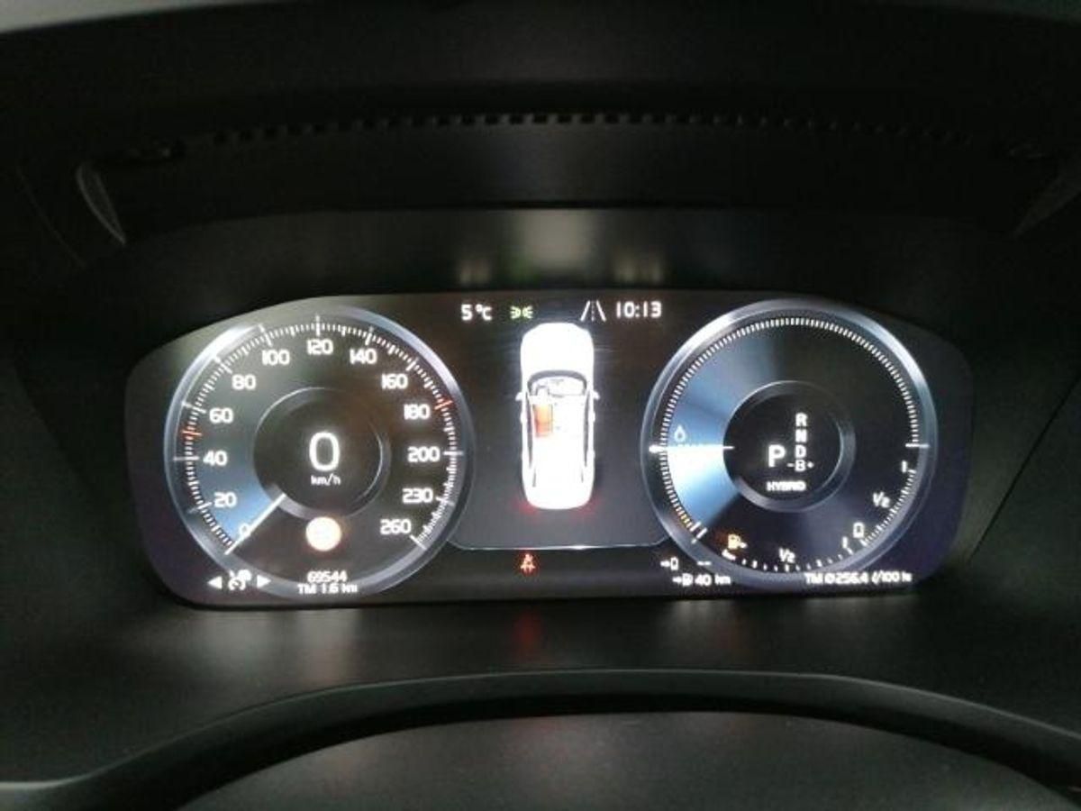 Volvo  Inscription Recharge Plug-In AWD T8 392PS Navi d