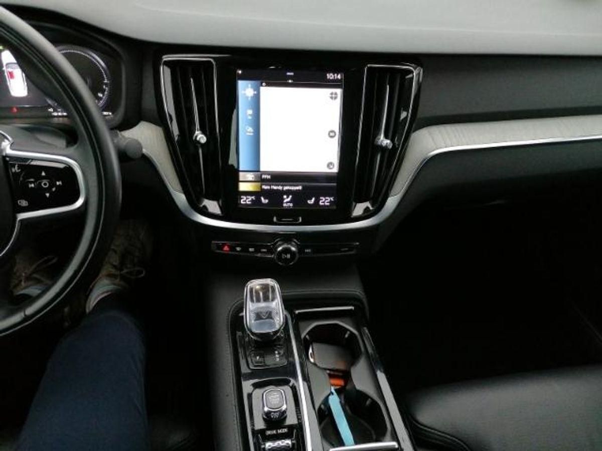 Volvo  Inscription Recharge Plug-In AWD T8 392PS Navi d