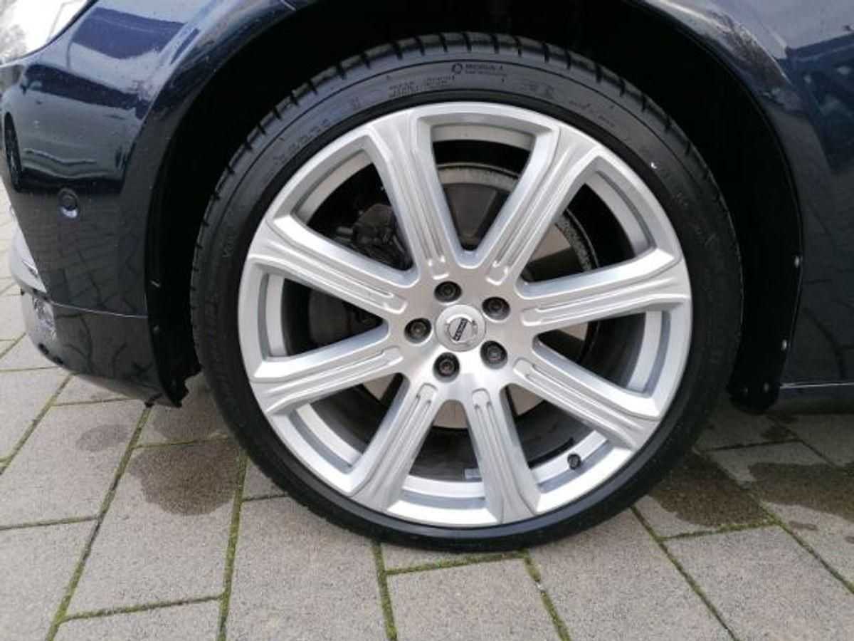 Volvo  Inscription AWD T6 320PS Navi, HUD, AHK, Leder, B