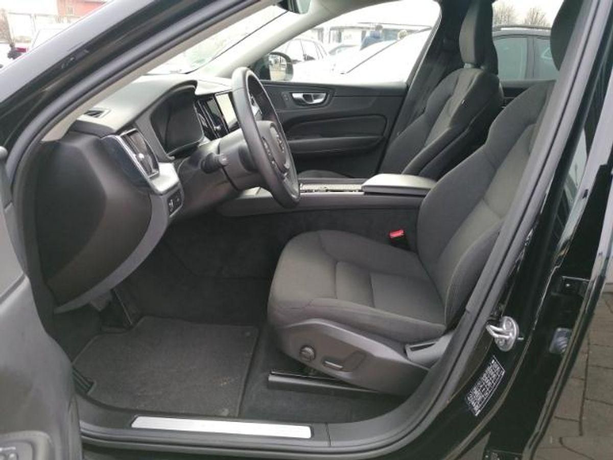 Volvo  Momentum 2WD B4 Diesel EU6d Digitales Cockpit So