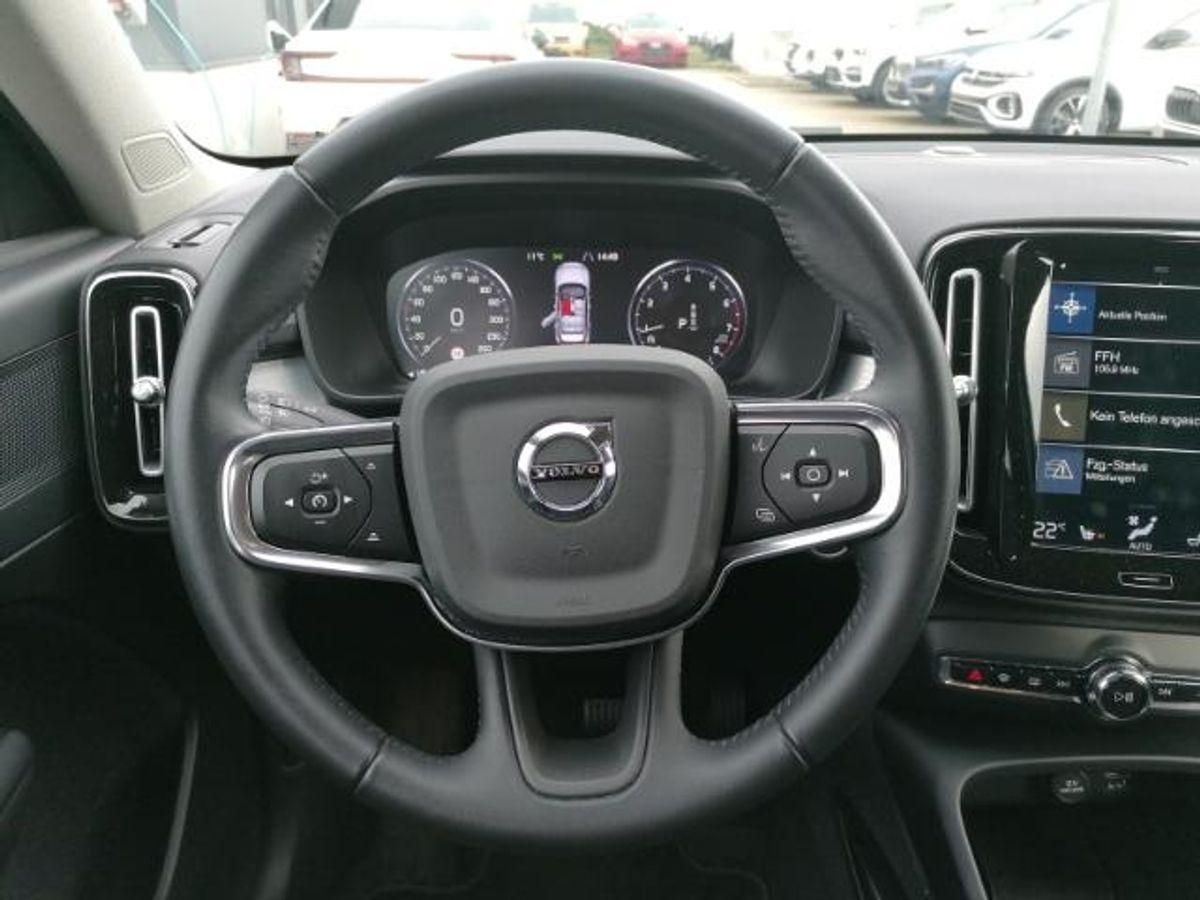 Volvo  Momentum Pro 2WD T3 EU6d Navi Digitales Cockpit